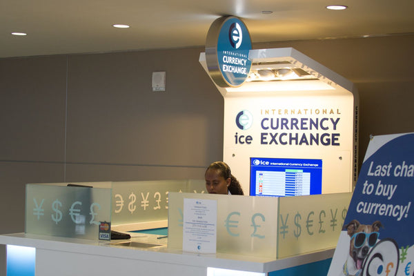 Airport Currency Exchange vs Online