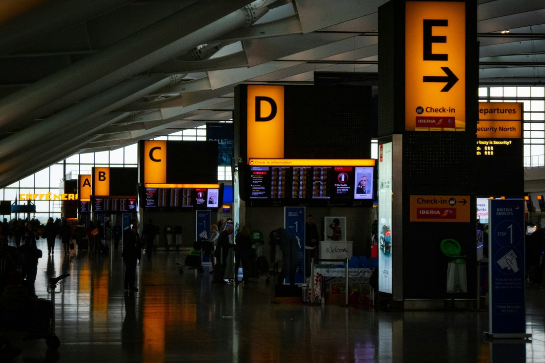eSIM & SIM Card Options at Dallas Airport: Stay Connected with Simify