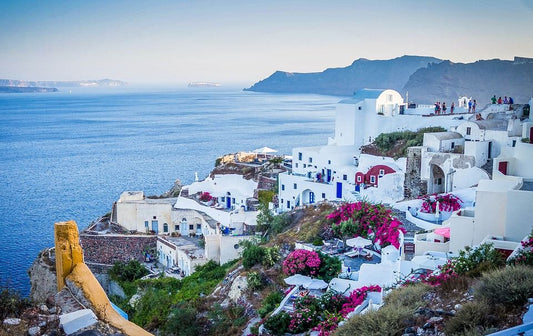 Your Guide to Travelling Greece This Summer