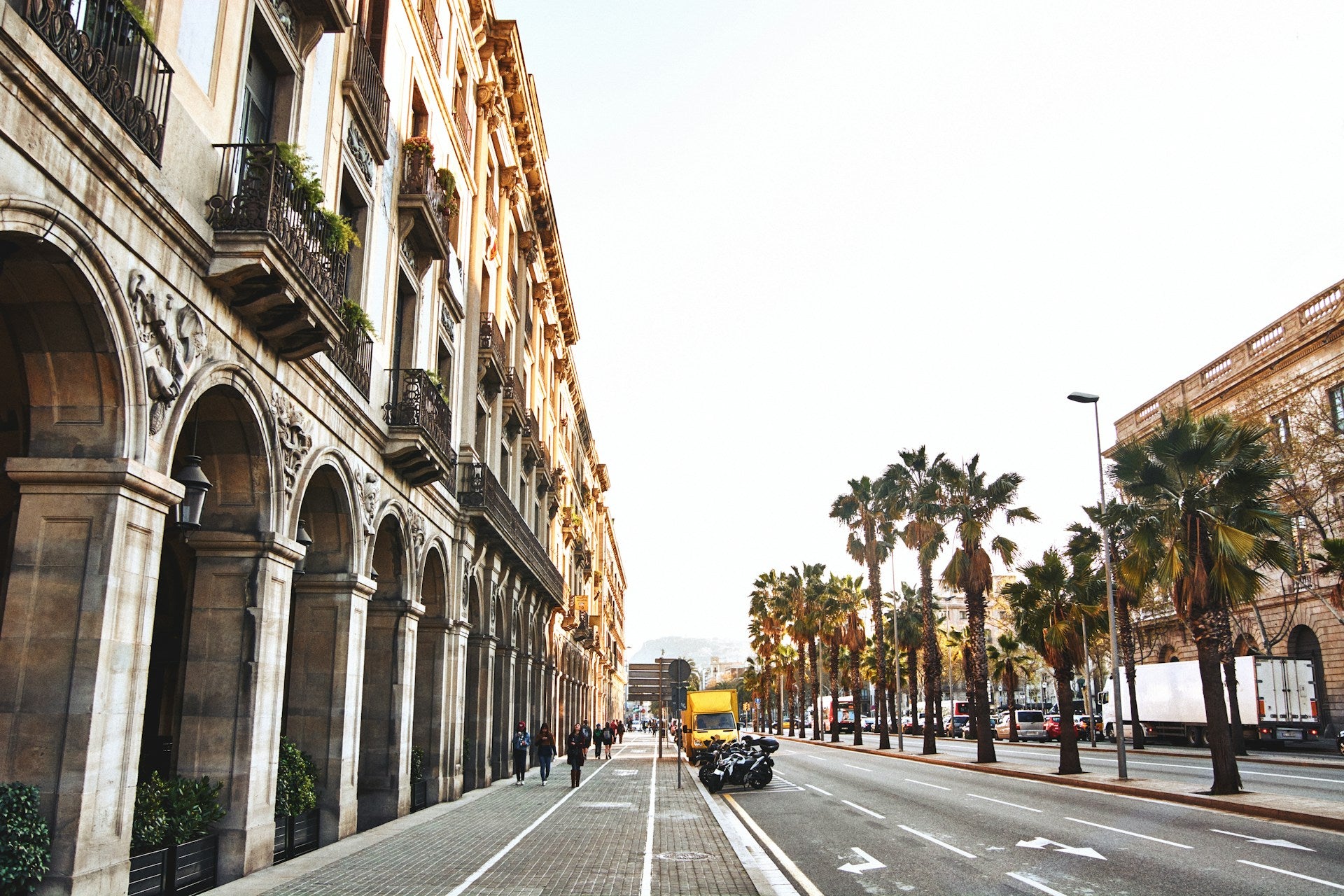 Where in Spain is Hot in October: Top Destinations for Warm Weather Tr